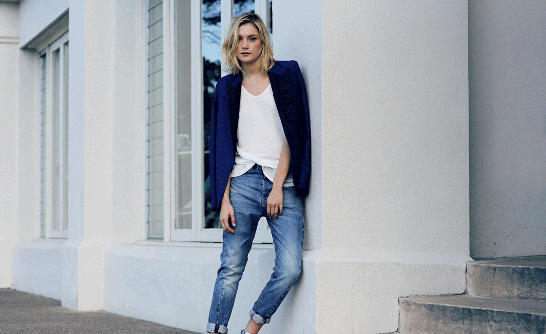 Effortless Elegance: Discovering the Perfect Straight Jeans and Women’s bottoms