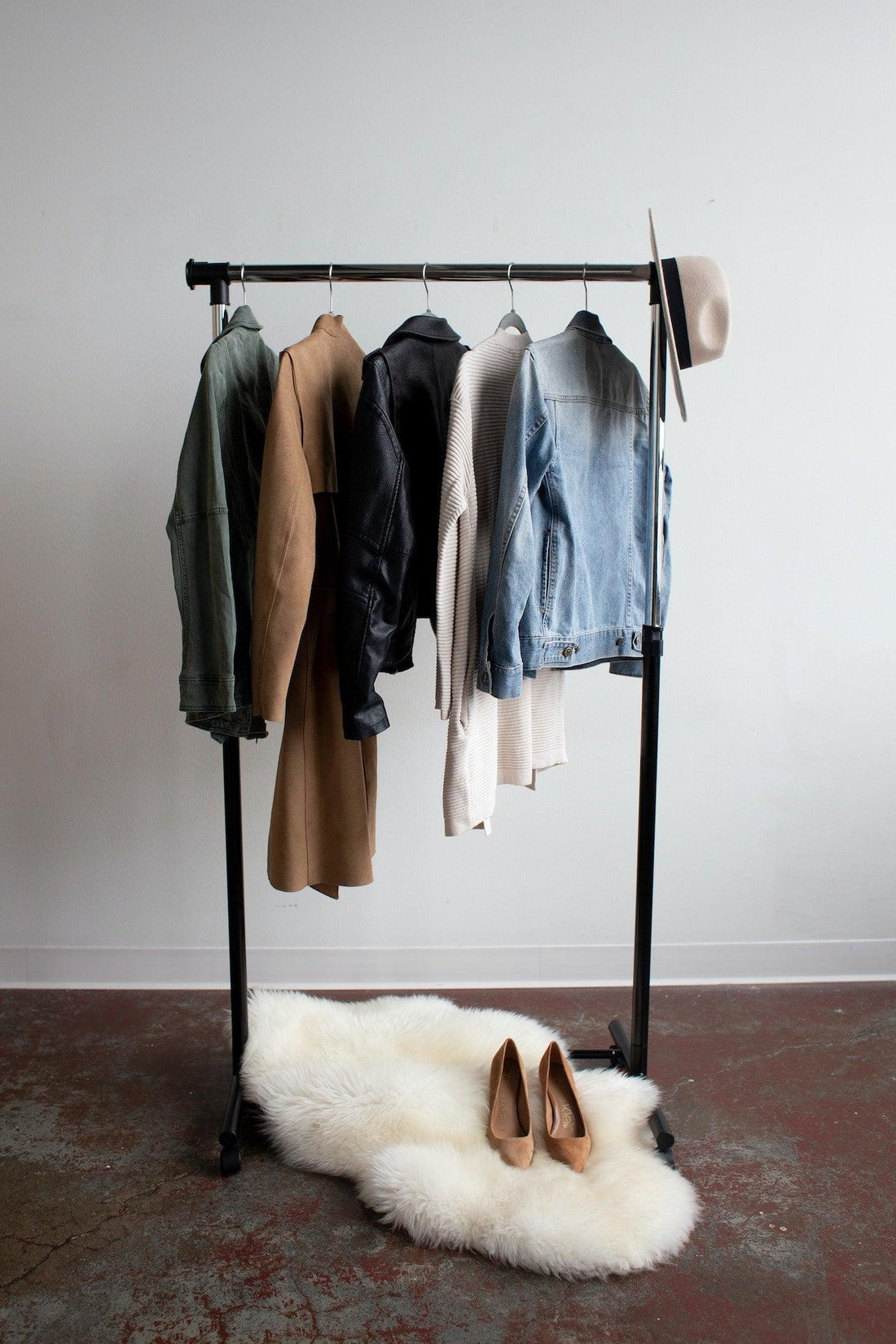 4 Reasons to Create a Capsule Wardrobe