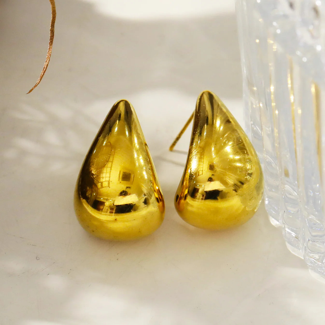 Lightweight Chunky Teardrop Stud Earrings