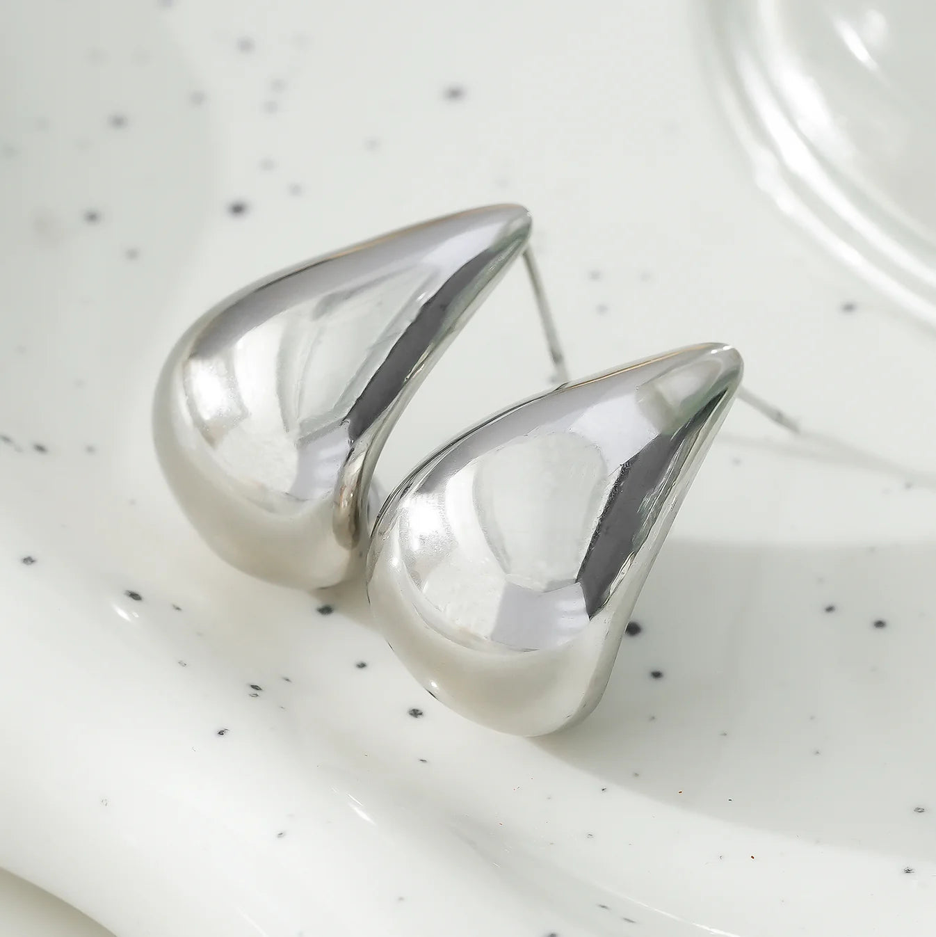 Chunky Look Light Weight Tear Drop Stud Earrings | Silver Tone