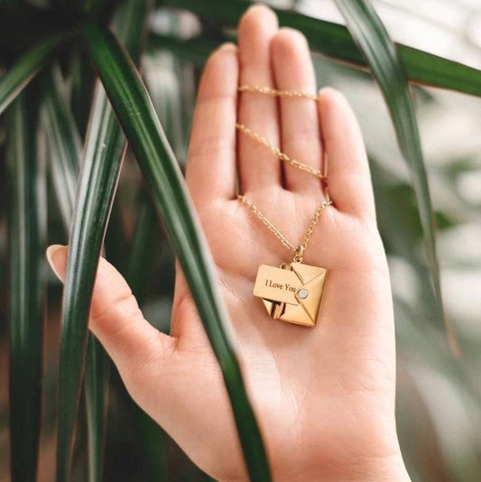 Love Letter Gold Envelope and Letter Necklace - ResidentFashion